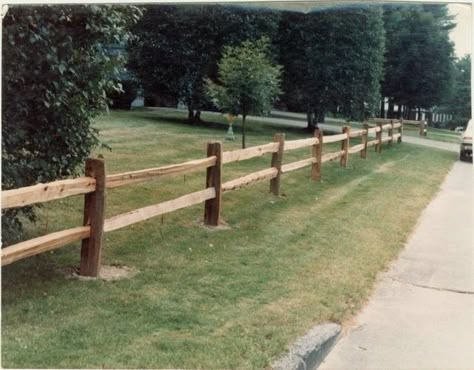 Driveway Fence, Ranch Fencing, Split Rail Fence, Country Fences, Driveway Landscaping, Rail Fence, Front Yard Fence, Cedar Fence, Front Landscaping