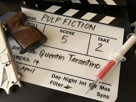 Tarentino Costume, Pulp Fiction Party Theme, Tarantino Themed Party, Pulp Fiction Birthday, Movie Character Party, Movie Themed Costumes, Psych Meds, Tarantino Pulp Fiction, Cinema Party