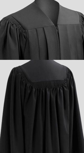 Graduation Gown Design, Graduation Gown Pattern, Graduation Gown Ideas, Judge Costume, Graduation Robes, Graduation Gown And Cap, Academic Gown, Degree Graduation, Gown Sewing Pattern