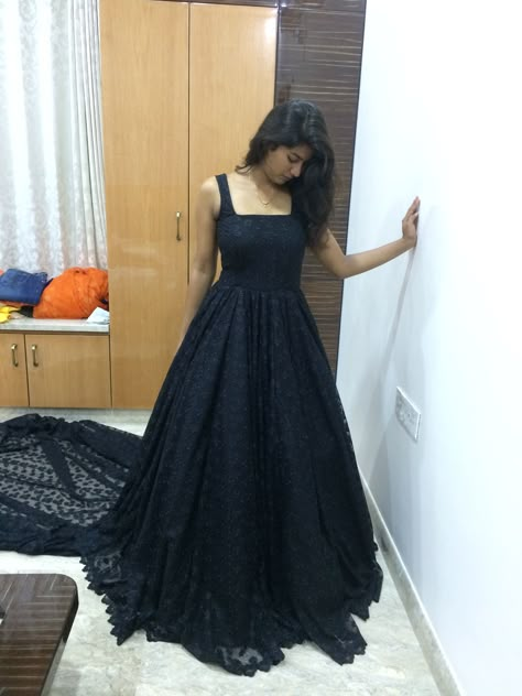 Dramatic Dark! Black Gown Prom dress Sexy Evening square neck sleeveless Gown Black Sleeveless Gown, Black Dress Traditional, Black Traditional Outfit For Women, Sleeveless Gown Indian, Anarkali Dress Pattern Sleeveless, Square Neck Evening Gown, Anarkali Dress Sleeveless, Black Gown Indian Wedding Dresses, Square Neck Kurti Indian