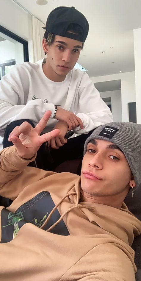 Lucas And Marcus, The Dobre Twins, Dobre Twins, Marcus And Lucas, Lucas Dobre, Marcus Dobre, Ariana Grande Cute, Chris Pratt, Photo To Video