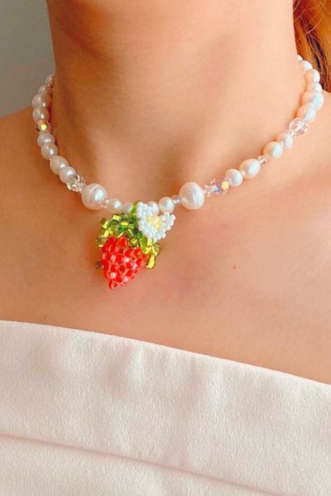 Strawberry Jewelry Aesthetic, Strawberry Jewelry Diy, Strawberry Accessories, Strawberry Fabric, Strawberry Jewelry, Strawberry Outfit, Nana Jewelry, Strawberry Festival, Strawberry Necklace