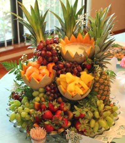 Hawaiian Party Food, Luau Themed Party, Luau Party Food, Party Decorating Ideas, Luau Food, Tropical Theme Party, Hawaiian Party Theme, Island Party, Luau Party Decorations