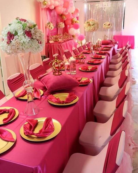 Fushia Quinceanera Decorations, Pink Tablecloth Wedding, Pink Indian Wedding, Purple Table Settings, Pink Table Decorations, Peony Flower Bouquet, Gold Table Decorations, Gold Charger Plates, Pink Table Settings