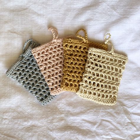 Diy Soap Saver, Crotchet Gifts, Crochet Small Pouch, Soap Accessories, Crochet Soap Saver, 0 Waste, Modern Haken, Soap Suds, Mesh Stitch