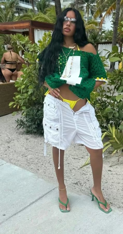 @katjasminee ⭐️ Fashion Outfits Vacation, Detty December Outfits, Brazil Summer Outfits, Thailand Fits, Dominican Republic Outfits, Detty December, Jamaica Vacation Outfits, Cancun Mexico Outfits, Thailand Outfits