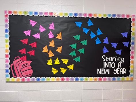 Welcome To School Bulletin Boards Preschool, Butterfly Bulletin Board Ideas Preschool, First Day Of School Bulletin Boards, Pre K Bulletin Board Ideas Preschool, Fall Teacher Bulletin Board Ideas, September School Bulletin Boards, School Welcome Board Ideas, Welcome To Prek Bulletin Board, Seasonal Bulletin Board Ideas