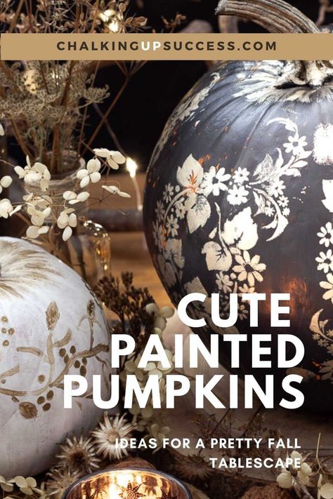 Easy autumn DIY: Cute painted pumpkins – ideas for a pretty fall table. These no-carve, cute painted pumpkins are a bit more glamorous than your usual Halloween pumpkin. They make elegant Fall table centrepieces or pretty painted pumpkin ideas for an adult Halloween dinner party. #cutepumpkinsideas #cutepumpkins #prettypumpkins #glampumpkins #bohohalloween #bohopumpkins #modernvintage #halloweendecorideas Elegant Halloween Dinner Party, Cute Painted Pumpkins, Gold Painted Pumpkins, Unique Pumpkin Decorating, Cute Painted Pumpkin Ideas, Painted Pumpkin Ideas, Thanksgiving Table Decor Ideas, Pumpkins Ideas, Halloween Dinner Party