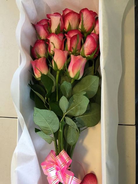 A stunning arrangement of twelve #pink #roses in a Box. This traditional and elegant box #arrangements send the perfect message of eternal love. #pinkrosesinbox #rosesdeliveryinmelbourne #melbournefreshflowers Rose Delivery, Bouquet Delivery, Flower Delivery Service, Anniversary Flowers, Good Morning Wishes, Eternal Love, Rose Bouquet, Flower Delivery, Delivery Service