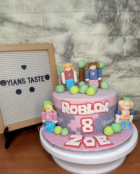 Roblox Themed Cake for Girls Roblox Cake Girl, Roblox Cake, Girl Cakes, Themed Cakes, Toy Chest, Special Occasion, Birthday Cake, Cake, Birthday