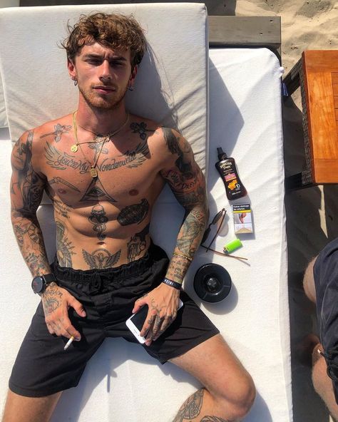 Nicholas Angel AK-47 on Instagram: “Sun , sea and wind. Who wants to join? 🦐🦐🦐🦐” Mens Abs Tattoo, Patch Work Tatoos Men, Hot Back Tattoos For Guys, Butterfly Mens Tattoo, Men Covered In Tattoos, Hot Male Tattoos, Tattoed Guys Aesthetic, Tattoo Styles Men, White Men With Tattoos