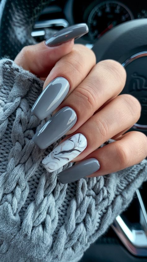 34 Winter Nails Inspiration: Charming Ideas You'll Love Gray Nail Designs Winter, Gray Coffin Nail Ideas, Gray Sweater Nails, Light Gray Nails With Design, Grey Sweater Nails, Dark Gray Nail Ideas, Silver Grey Nails, Charcoal Grey Nails, Winter Nails Gray