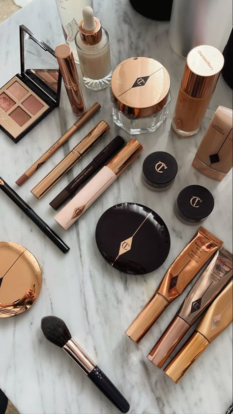 Makeup Collection Goals, Makeup Vanities, Charlotte Tilbury Makeup, Makeup Bag Essentials, Authentic Beauty, Eye Makeup Pictures, Eye Makeup Designs, Fancy Makeup, Makeup Obsession