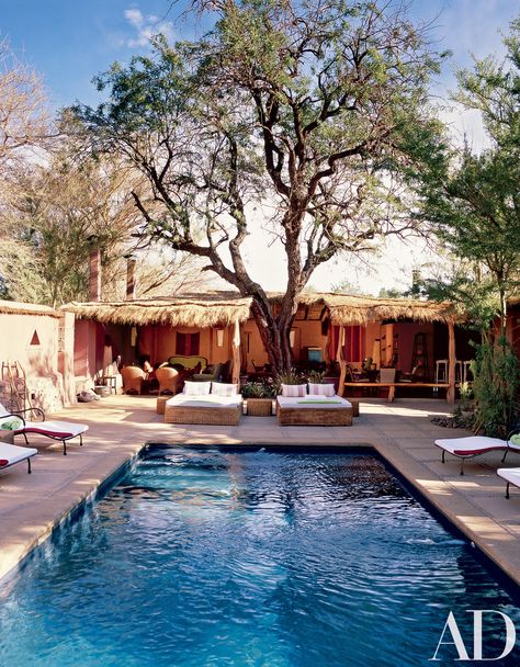 With a nod to ancient cultures, the architects craft the adobe-walled oasis in the heart of the Atacama Desert Hotel Landscape, Outdoor Water Feature, Adobe House, Clay Houses, Luxury Boutique Hotel, Home Landscaping, Dream Backyard, Archaeological Site, House Goals