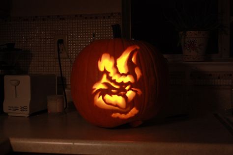 Grinch pumpkin. | Flickr - Photo Sharing! Pumpkin Carving Grinch, The Grinch Pumpkin, The Grinch Pumpkin Carving, Christmas Pumpkin Carving, Grinch Pumpkin Carving, The Grinch Pumpkin Painting, Grinch Pumpkin, Pumkin Carving Pumpkin Eating Pumpkin, Frog Carved Pumpkin