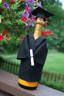 If someone hands me a champagne bottle dressed in a graduation gown you will hands down win all of the awards Diy Graduation Gifts, Best Graduation Gifts, Phd Graduation, College Graduation Parties, Diy Event, Graduation Presents, Happy Graduation, College Graduation Gifts, Graduation Diy