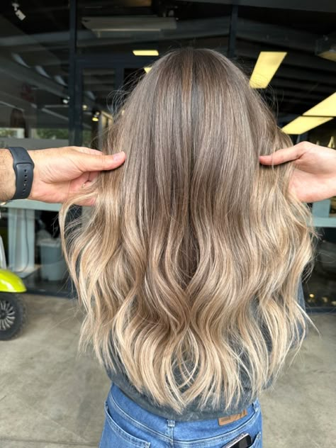 #keşfet #keşfetteyiz #fyp #qualiskuaför #curtainbangs #freshcut #ghostcut #ombre #haircut #ankara #kuaför #brushlight #hair #myfavorite Highlight Hair, Dirty Blonde Hair, Brown Hair Balayage, Hair Balayage, Dirty Blonde, Balayage Hair, Hair Highlights, Brown Hair, Balayage