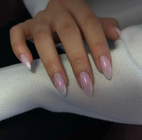 Acrylic Chrome Nails, Nails Acrylic Chrome, Nails Medium Almond, Almond Acrylic Nails Designs, Pink Chrome Nails, Soft Gel Nails, Press On Nails Medium, Light Pink Nails, Asian Nails