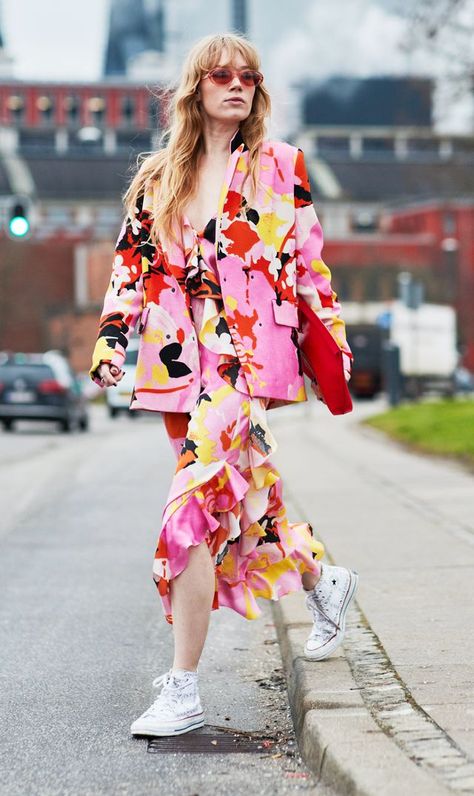 Bold Prints Outfit, Tiffany Hsu, Matching Sunglasses, Casual Work Outfit Spring, Simple Spring Outfits, Spring Knitwear, Outfits To Try, Lucy Williams, Spring Work