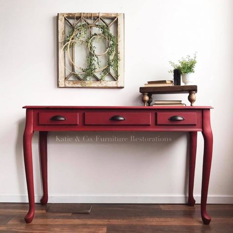 Red Console Table, Paint For Cabinets, Red Painted Furniture, Red Chalk Paint, Redesign Furniture, Old World Furniture, Small Mudroom Ideas, Creating An Entryway, Old Tables