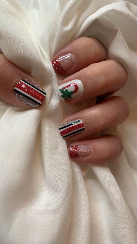 Ohio State Football Nails, Ohio State Nails Buckeyes, Osu Nails Buckeyes, Ohio State Buckeyes Nails, Ohio State Nails Designs, Osu Nails, Ohio State Nails, Football Nail Designs, Red Black Nails