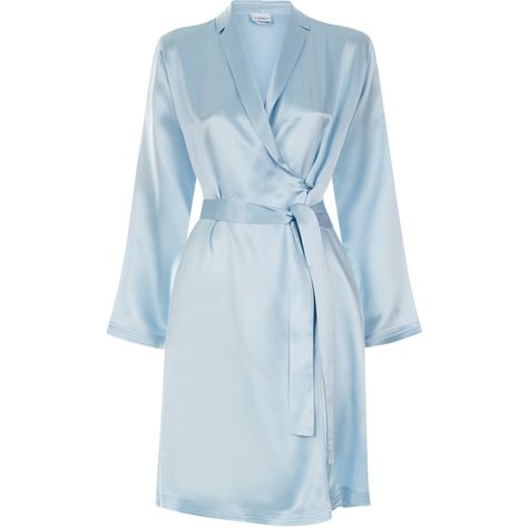 La Perla Silk Short Silk Satin Robe ($384) ❤ liked on Polyvore featuring intimates, robes, light blue, silk bathrobe, short silk robe, silk robe, short dressing gown and bath robes Short Gown Dress, Silk Bathrobe, Robe Silk, Silk Dressing Gown, Bath Robes, Mode Zara, Cute Sleepwear, Pajama Outfits, Trendy Dress Outfits