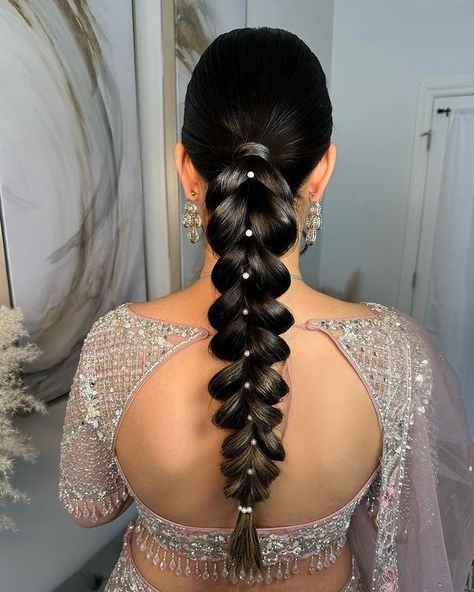 Instagram Punjabi Look Hairstyle, Beautiful Wedding Hair, Hair Style Vedio, Black Hair Balayage, Long Shiny Hair, Hair Sketch, Long To Short Hair, Indian Bridal Hairstyles, Hair Up Styles