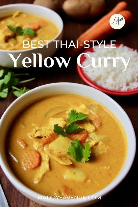 Thai Yellow Curry Recipe, Thai Yellow Chicken Curry, Yellow Curry Chicken, Yellow Curry Recipe, Thai Yellow Curry, Thai Curry Recipes, Recipe With Chicken, Trip To Thailand, Yellow Curry