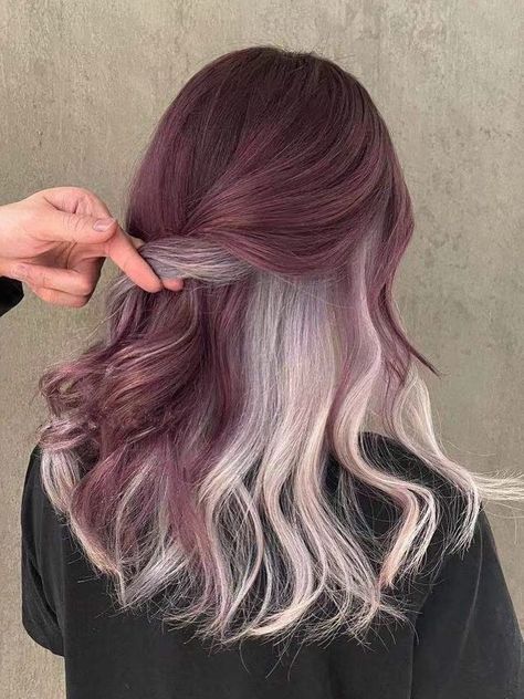 Two-Tone Hair Color Ideas: brownish purple hair with white underneath highlights 2 Tone Hair Color, Two Color Hair, Edgy Hair Color, Color Block Hair, Two Tone Hair, Two Toned Hair, Split Dyed Hair, Hair Color Underneath, Peekaboo Hair