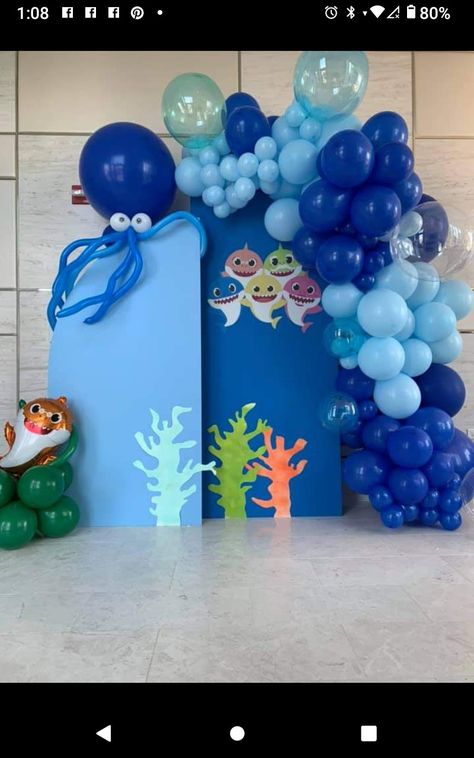 Baby Shark Balloon Backdrop, Seaworld Birthday Party, Baby Shark Balloon Arch, Baby Shark Backdrop, Table Diy Ideas, Sea Birthday Party Decorations, Baby Shark Birthday Party, Shark Themed Birthday, Balloon Bouquet Diy