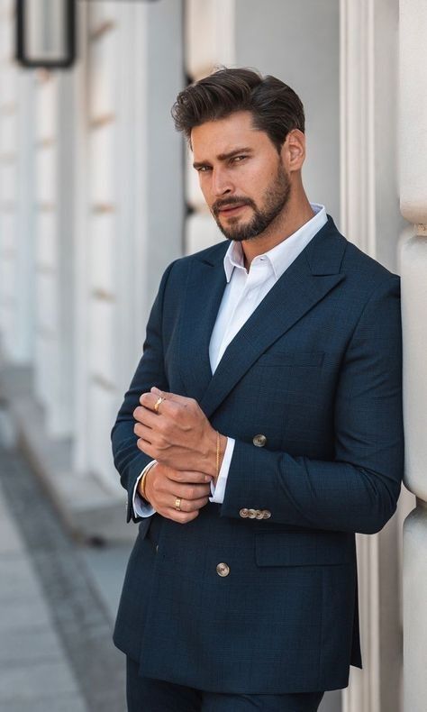 How To Pose With Blazer, Blazer Photoshoot Men, Photoshoot In Blazer, Blazer Poses For Men, Men Suit Photoshoot, Men Graduation Poses, Blazer Poses, Male Headshot Poses, Skincare Diet