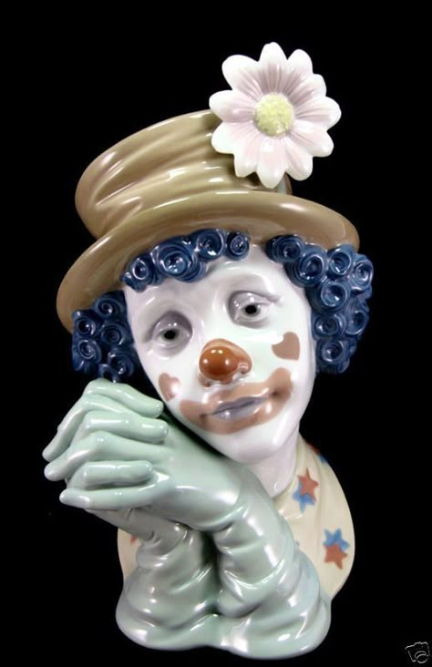 Clown Core, Clown Paintings, Pierrot Clown, Circus Aesthetic, Send In The Clowns, Cute Clown, Vintage Clown, A Clown, Arte Inspo