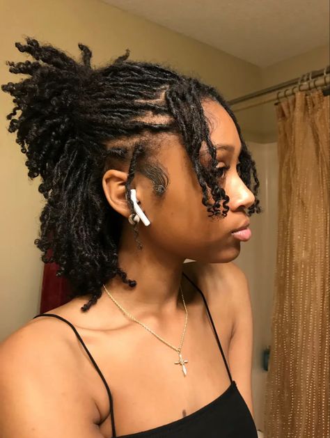 Short Starter Locs Black Women, Small Locs Black Women, Micro Locks, Small Locs, Hair Tea, New Hair Look, Pretty Braids, Loc Hairstyles, Short Locs Hairstyles