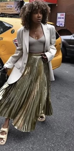 Olive Green Maxi Skirt Outfit, Green Maxi Skirt Outfit, Olive Green Maxi Skirt, Maxi Skirt Outfit, Green Maxi Skirt, Color Outfits, Gray And Brown, 2025 Fashion, Maxi Skirt Outfits