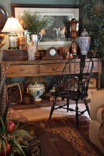 French Grandmillenial Style, French Country Living Room Area Rugs, Old World Style Living Room, English Country Style Bedroom, English Country Decor Ralph Lauren, Classic English Interiors, Equestrian Chic Decor, Old World Decorating, Lots Of Plants