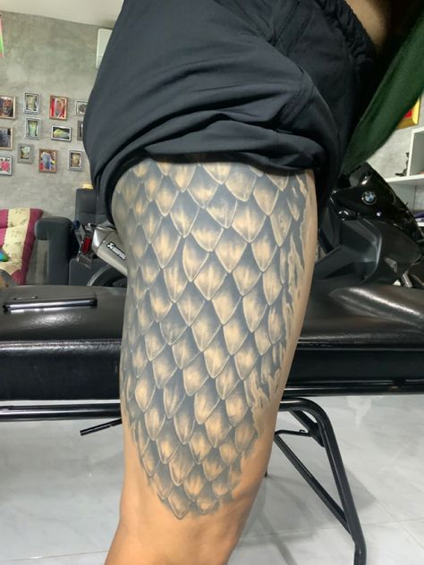 Fish Skin Tattoo, Dragon Skin Tattoo, Fish Scale Tattoo Men, Dragon Scales Tattoo, Fish Scales Tattoo, Dragon Scale Tattoo, Fill In Tattoo Ideas, Fish Scale Tattoo, Phoenix Tattoo For Men