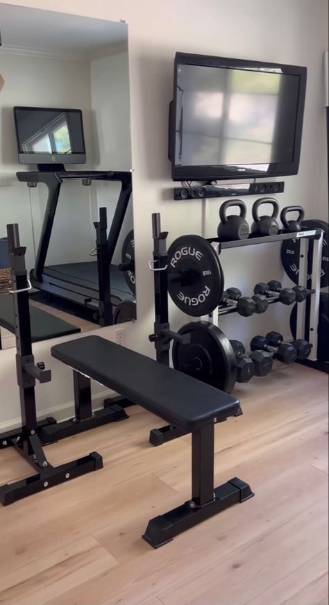 At Home Gym Ideas Garage, Home Gym Aesthetic, Gym Ideas Home, Gym Decor Ideas, Best Home Gym Setup, Gym Decorating Ideas, Small Home Gyms, Home Gym Basement, Build Your Own Home