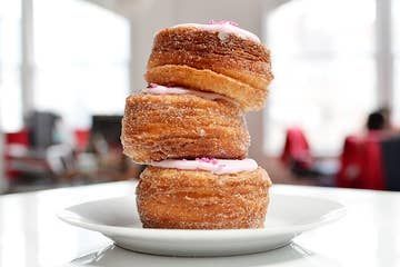 Cronut Recipe, Croissant Donut, Cronut, Donut Recipes, Eat Dessert, Food 52, Beignets, Just Desserts, Cooking And Baking