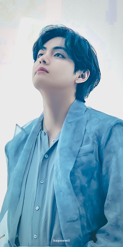 Bts Manga, Tatsuhisa Suzuki, Light Blue Suit, Bts Concept Photo, Golden Hair, Taehyung Photoshoot, Sky Color, Animated Love Images, Kim Taehyung Wallpaper