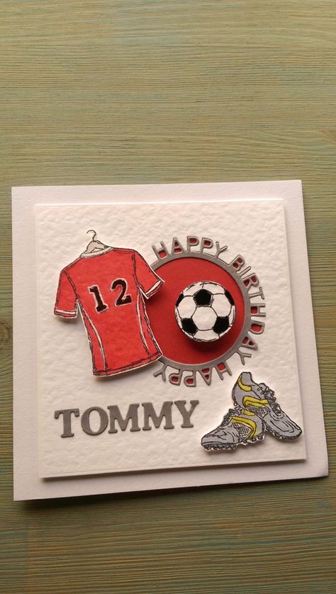 Football Cards For Men, Sport Birthday Card, Football Cards Ideas, Handmade Football Themed Birthday Cards, Handmade Football Cards, Diy Birthday Card For Boy, Football Birthday Card Ideas, Football Themed Birthday Cards, Soccer Birthday Cards Handmade