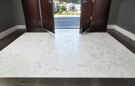 Modern Entryway Flooring Ideas to Try - Arizona Tile Foyer Tile Ideas, Entryway Tile Floor, Limestone Floor Tiles, Entryway Tile, Foyer Flooring, Entry Tile, Entryway Flooring, Gold Tile, Limestone Flooring