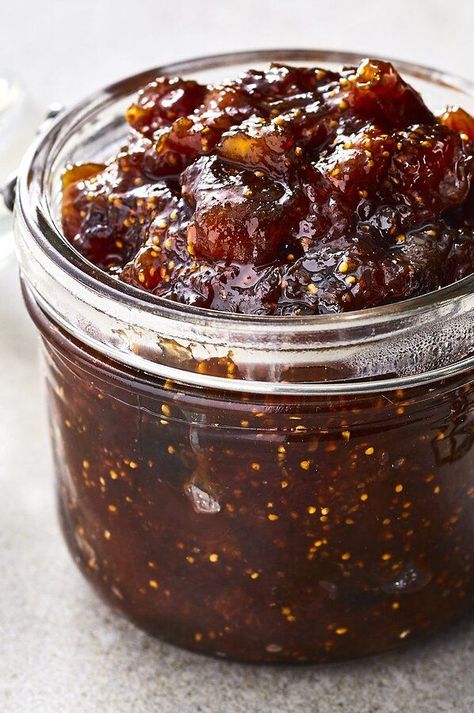 Fig Recipes Healthy, Fig Recipes Dessert, Fig Preserves Recipe, Dried Fig Recipes, Fig Jam Recipe, Three Ingredient Recipes, Jam Recipes Homemade, Homemade Condiments, Fig Recipes