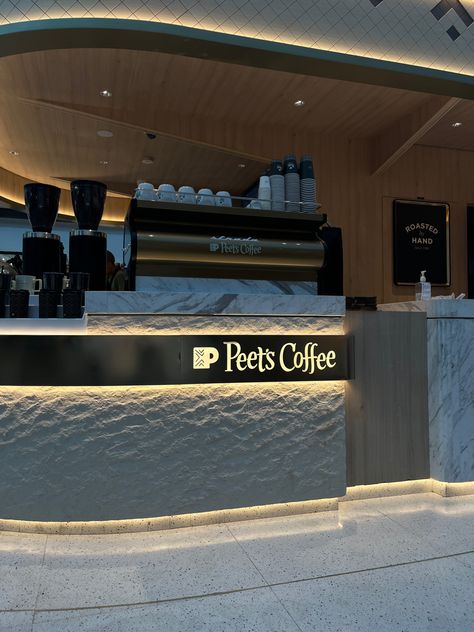 #coffee #coffeeaddict #coffeeaesthetic #coffeelovers Peets Coffee, Coffee Aesthetic, Creative And Aesthetic Development, Coffee Addict, Coffee Bar, Coffee Beans, Iced Coffee, Coffee Lover, Coffee Shop