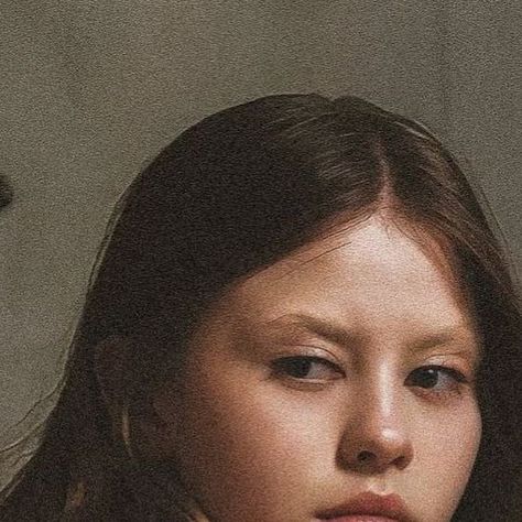 Mia Goth Brasil on Instagram: "Mia Goth" Mia Goth, Brittany Murphy, Natasha Lyonne, Music Books, Mia 3, Books Art, Charli Xcx, Drawing People, 그림 그리기