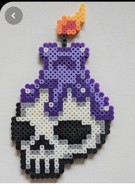 Perlers Ideas, Halloween Perler, Melt Beads, Bead Templates, Melt Beads Patterns, Modele Pixel Art, Hamma Beads Ideas, Easy Perler Bead Patterns, Melty Bead Patterns