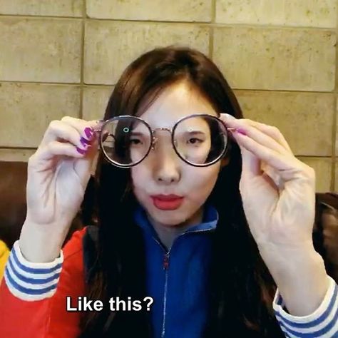 Nayeon Funny Face Kpop, Glasses Meme, Citrus Manga, Blackpink Memes, Reaction Face, Funny Kpop Memes, Baguio, Chaeyoung Twice, Nayeon Twice