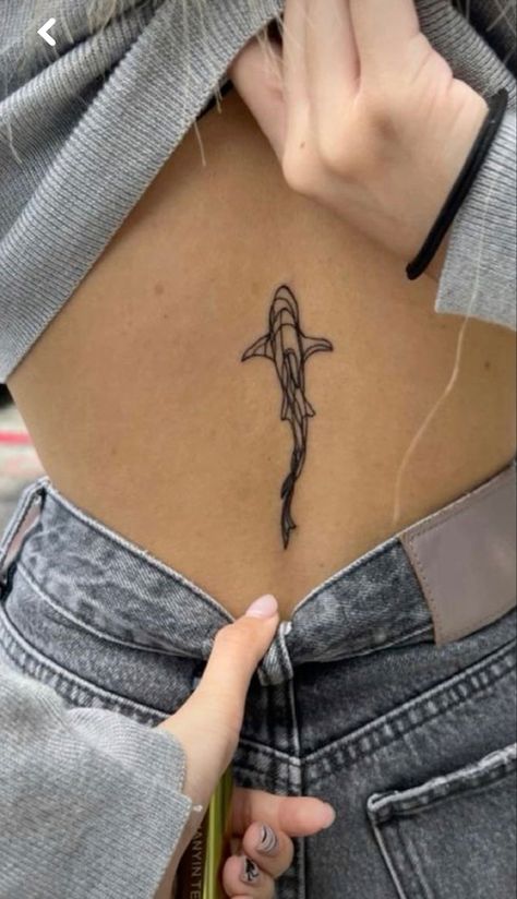 Hai Tattoo, Ephemeral Tattoo, Beachy Tattoos, Tato Minimal, Cute Simple Tattoos, Small Pretty Tattoos, Petite Tattoos, Shark Tattoos, Classy Tattoos