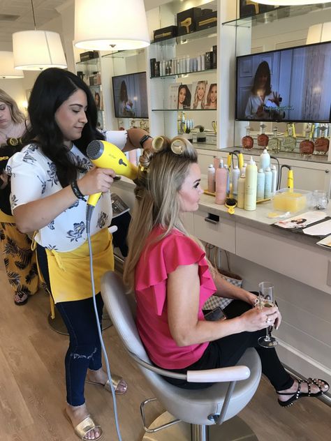 Drybar Blowouts Hairstyles, Dry Bar Styles Hair, Dry Bar Hairstyles Perfect Blowout, Dry Bar Blowout Hairstyles, Dry Bar Hair Ideas, Drybar Ideas, Dry Bar Hairstyles, Blowout Bar, Drybar Blowouts