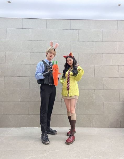 Nick Wilde Costume, Zootopia Costume, Judy Hopps Costume, Zootopia Cosplay, Kpop Costume, Couple Cosplay, Duo Halloween Costumes, Couples Halloween Outfits, Cute Couple Halloween Costumes