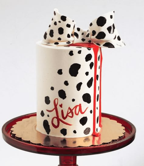 Cruella Cake Ideas, Cruella Deville Cake Ideas, Dalmation Birthday Cake, 101 Dalmatians Cake Ideas, 101 Dalmatians Birthday Cake, Dalmatian Cake Ideas, Dalmatian Birthday Cake, 101 Dalmatians Cake, 101 Dalmatians Birthday Party